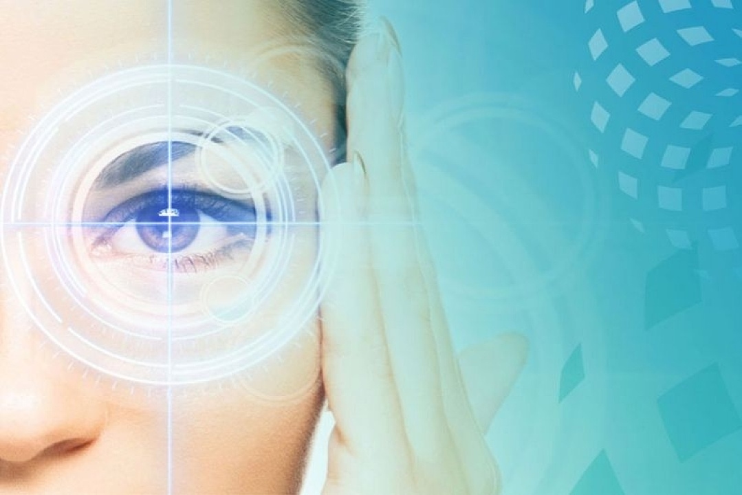 Коррекция зрения цена clinicaspectr ru. Исследование глаза. Глаз офтальмология. Офтальмолог глаз. Офтальмологическое обследование.